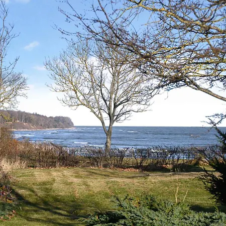 Summerhouse Nordkrogen Luxe W Water View Dronningmølle